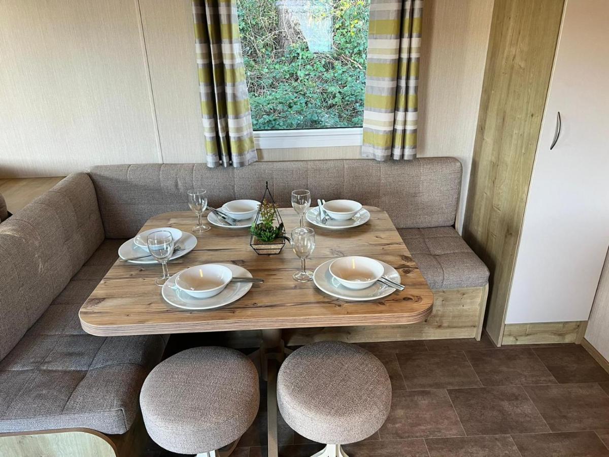 Blackpool Caravan In Haven Marton Mere Holiday Park Екстер'єр фото