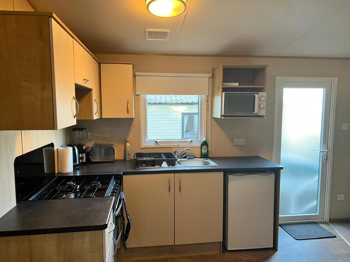 Blackpool Caravan In Haven Marton Mere Holiday Park Екстер'єр фото